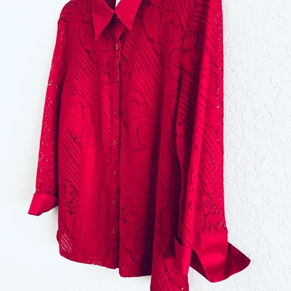 Coldwater Creek Red Lace 2 Piece Button Down Blouse 
Size Large - Picture 4 of 8